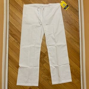 White WonderWink scrubs pants
